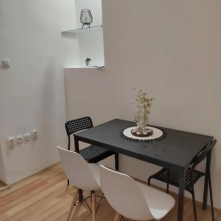 Creative 4 Apartmán *